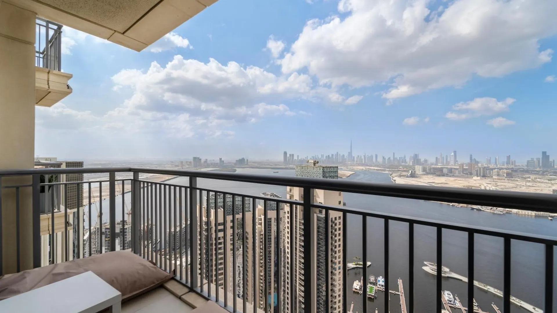 2Br Harbour Views T1, Creek View Villa Dubai 0*,  Forenede Arabiske Emirater
